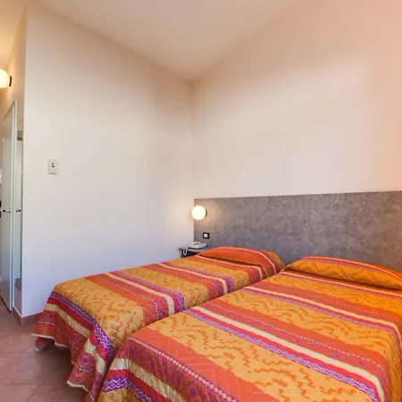 Отель Autohotel Формелло