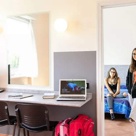 Отель Autohotel