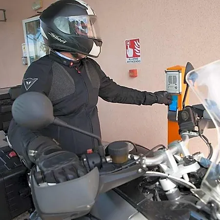 Autohotel Ξενοδοχείο Formello