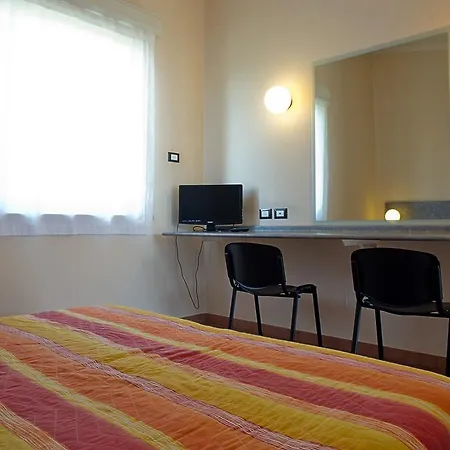 Autohotel Hotel 3*